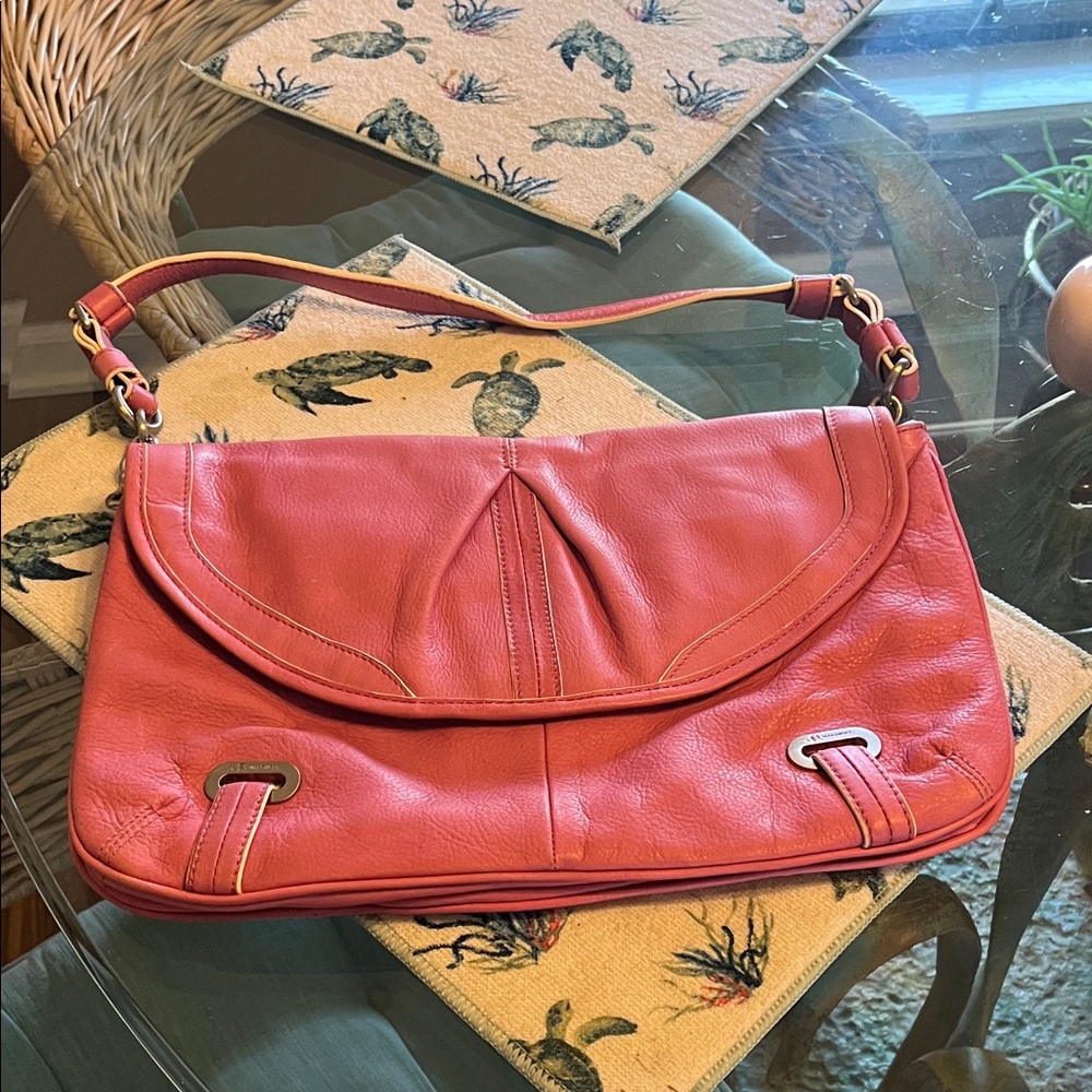 Women's Pink Leather Shoulder Bag